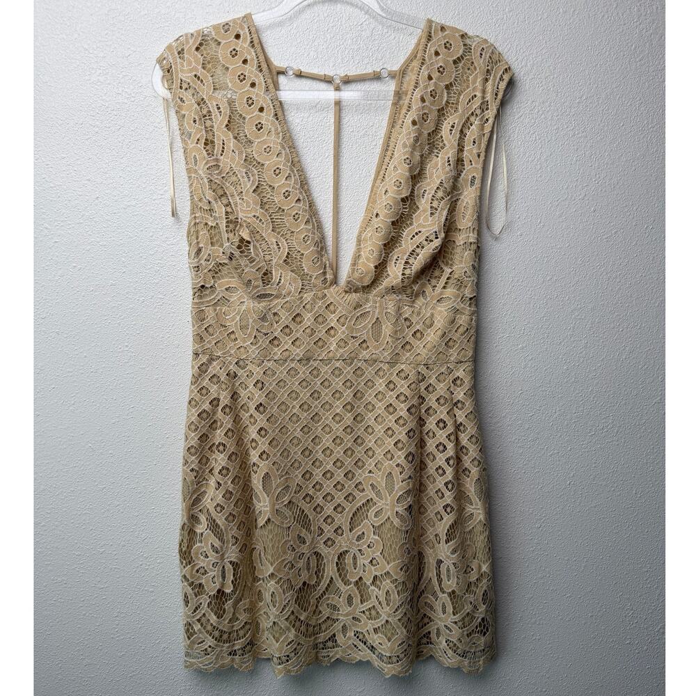 NWT Free People One Million Lovers Ivory Crochet Lace Mini Dress Size 10 - Picture 5 of 16